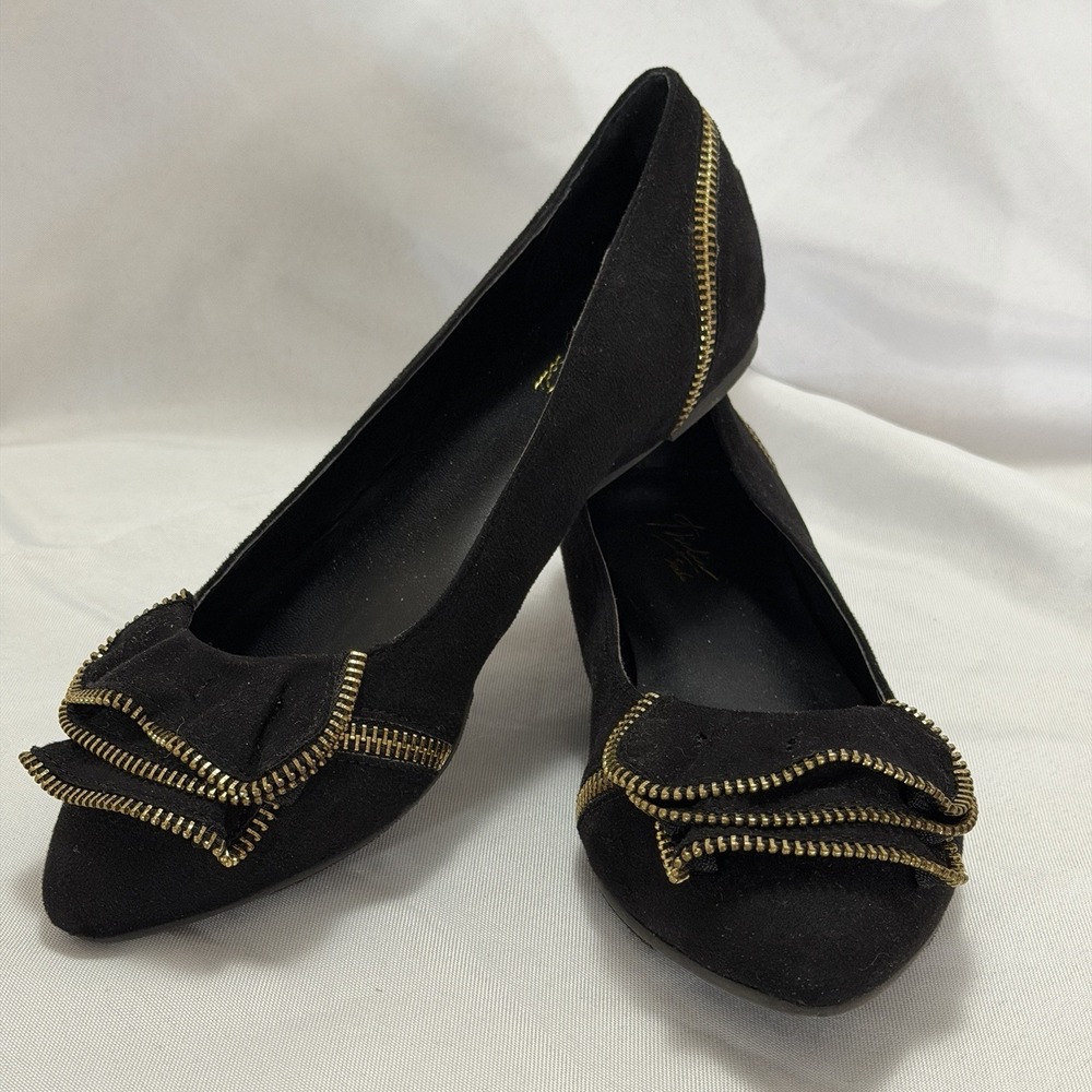 Edgy Chic Black Gold Zip Detail Flats Sz 7.5M Thalia Sodi Urban Minimalist Moto